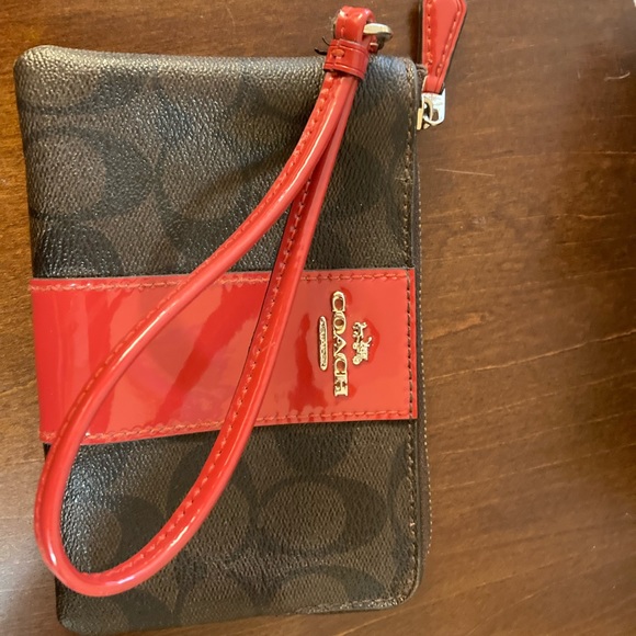 COACH BROWN/RED CORNER ZIP WRISTLET - VGU CONDITION - Picture 3 of 4